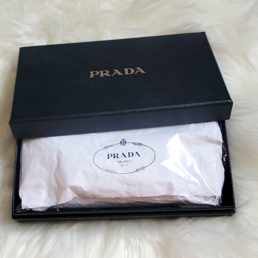 PRADA wallet - Picture 10 of 16